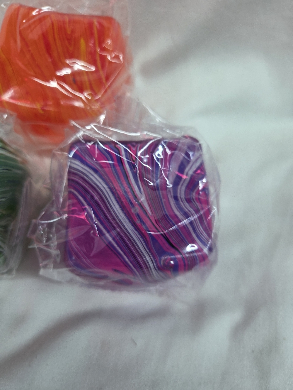 Swirl Cube - Picture 4 of 4